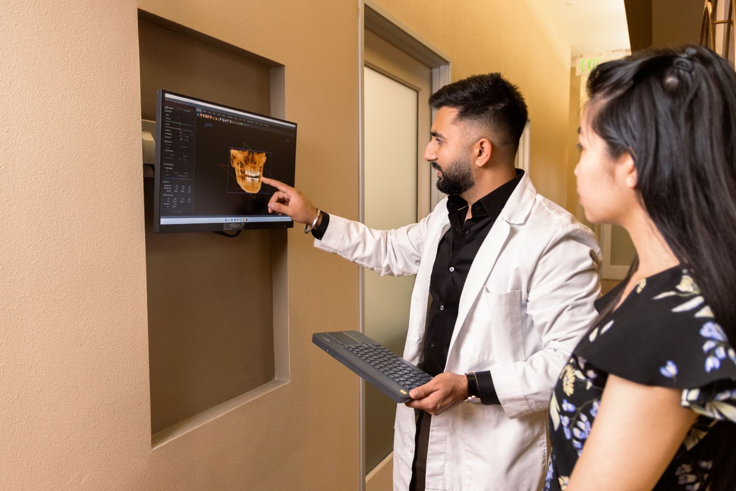 Expert simple and surgical tooth extractions for patient comfort