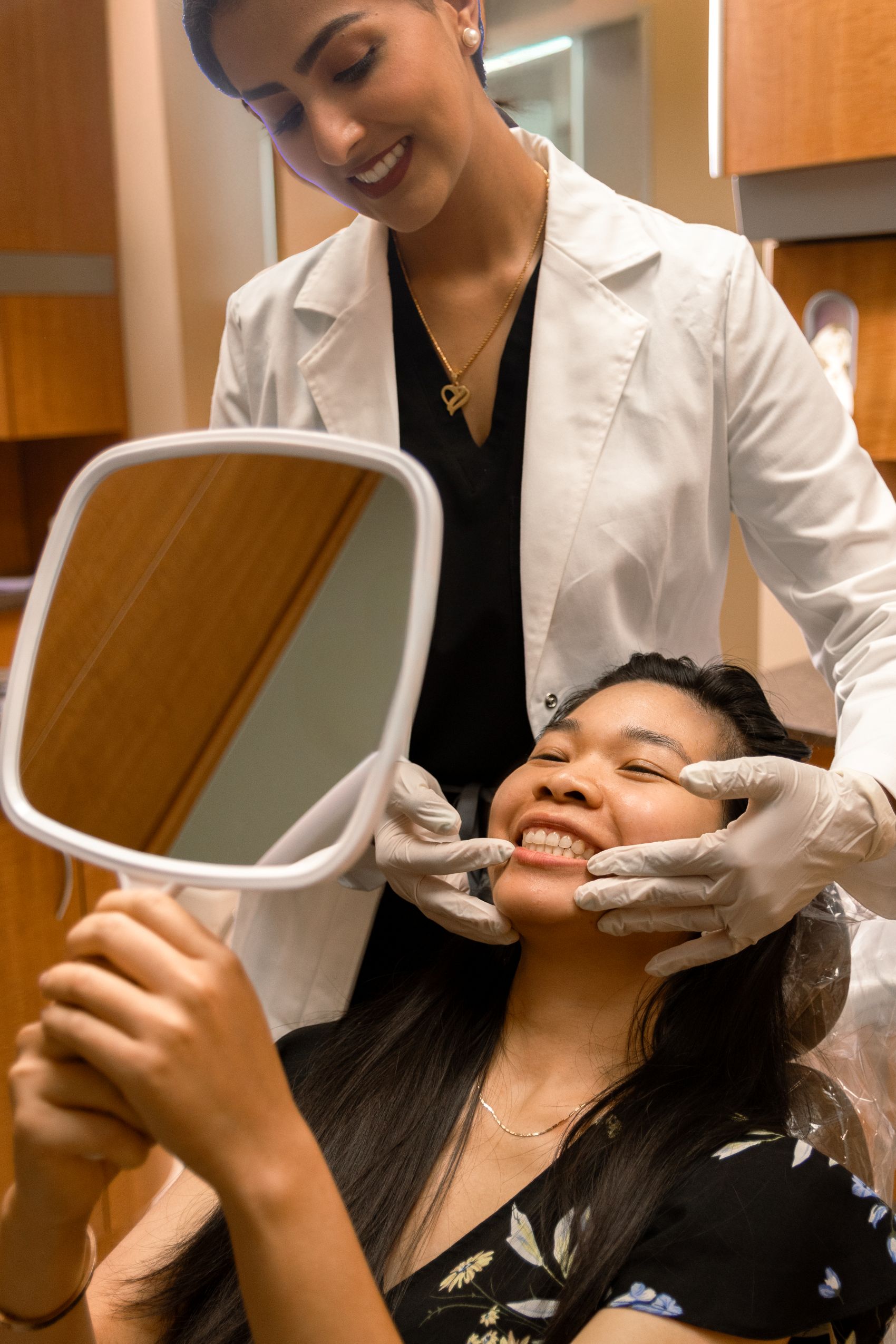 Comfortable and precise tooth extraction process with quick recovery